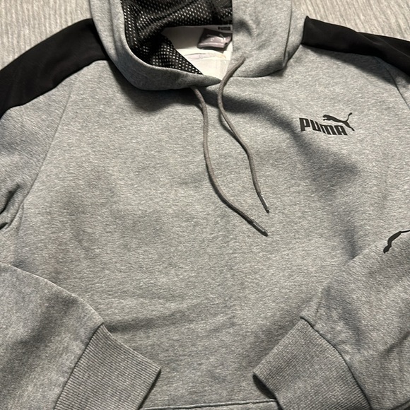 Men’s Puma Hoodie - Picture 2 of 5